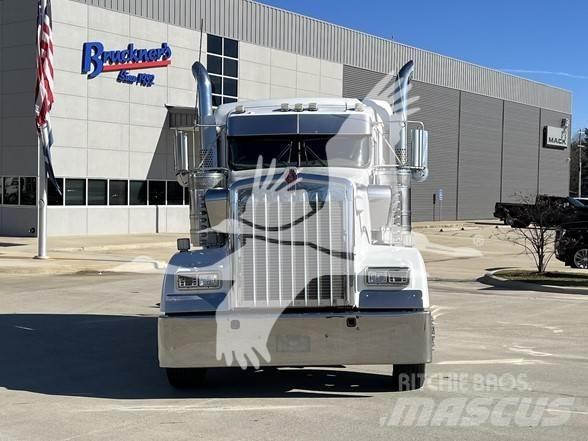 Kenworth W900 Nyergesvontatók