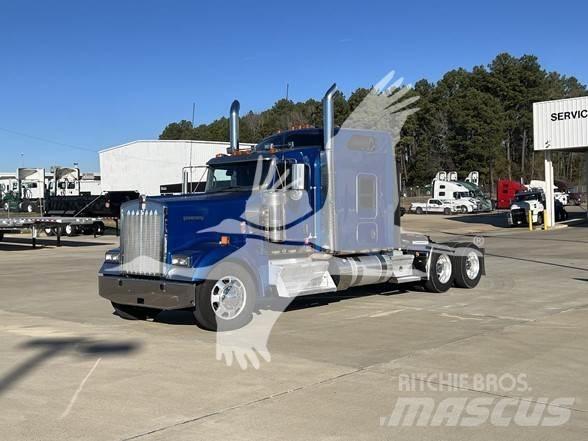 Kenworth W900L Nyergesvontatók