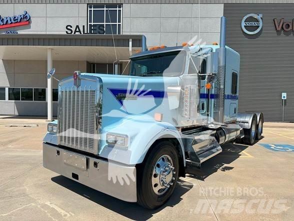 Kenworth W900L Nyergesvontatók