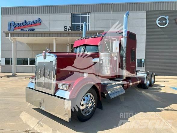 Kenworth W900L Nyergesvontatók