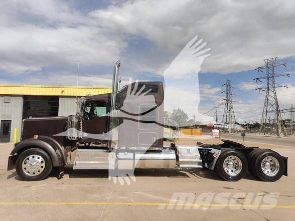 Kenworth W900L Nyergesvontatók