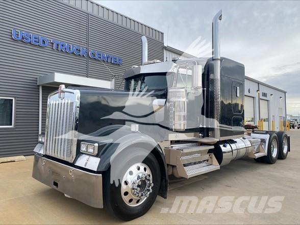 Kenworth W900L Nyergesvontatók