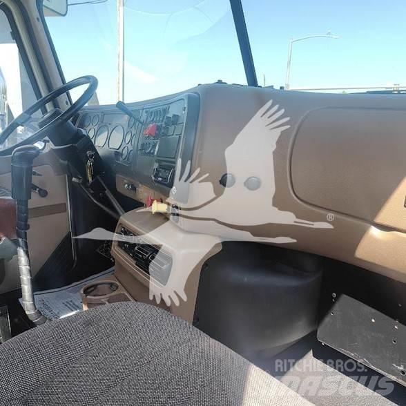 Mack CL733 Nyergesvontatók