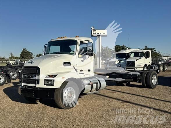 Mack MD6 Fülkés alváz