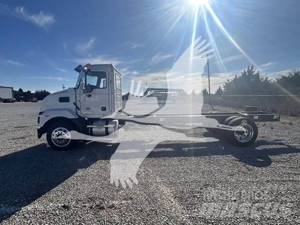 Mack MD6 Fülkés alváz