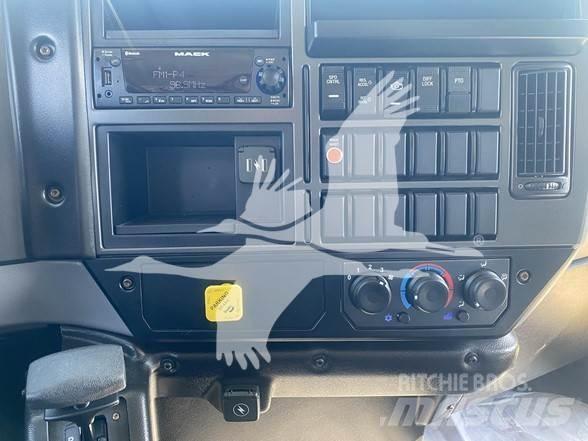 Mack MD6 Billenő teherautók