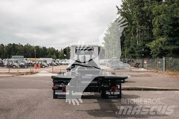 Mack MD6 Fülkés alváz
