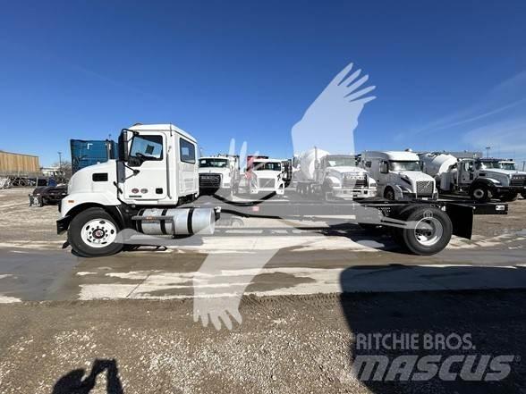 Mack MD6 Fülkés alváz