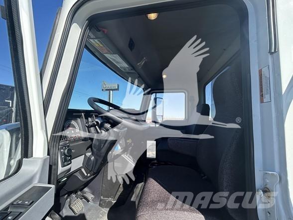 Mack MD6 Billenő teherautók