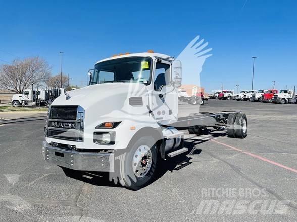 Mack MD6 Fülkés alváz
