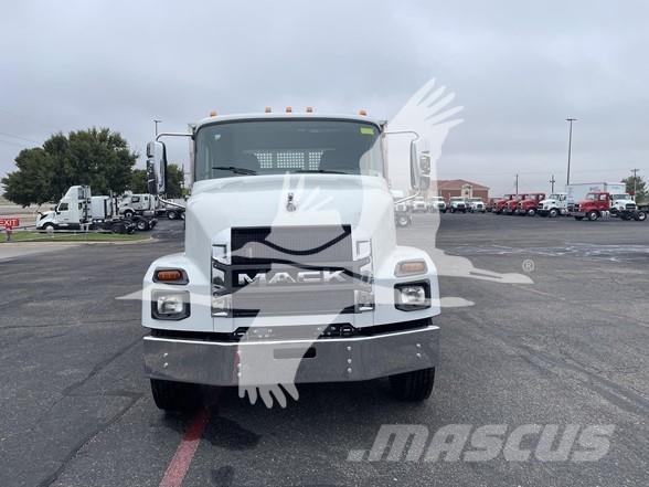 Mack MD6 Építőipar - Egyebek