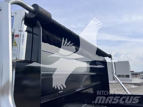 Mack MD6 Billenő teherautók