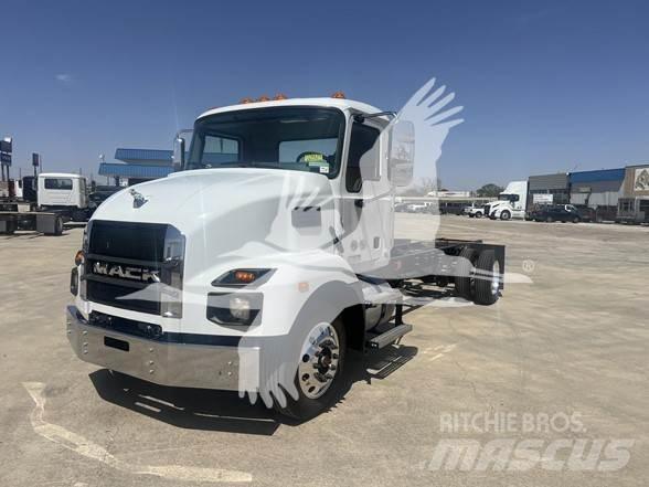 Mack MD6 Fülkés alváz