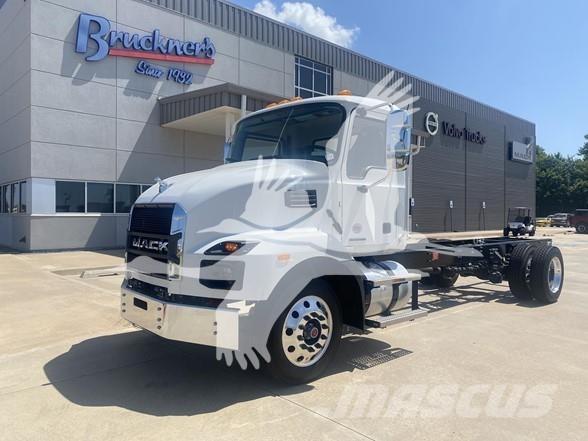 Mack MD6 Fülkés alváz