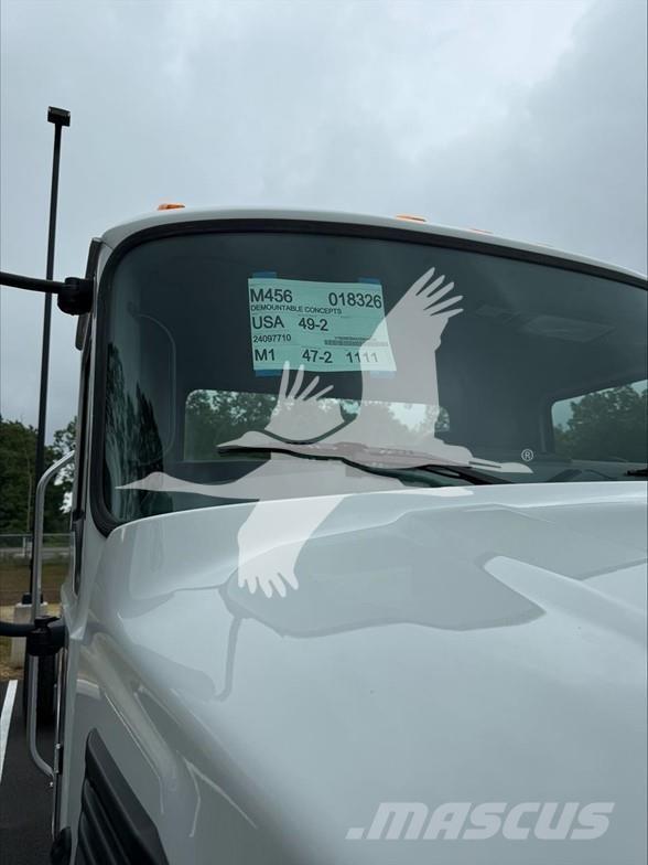 Mack MD6 Fülkés alváz