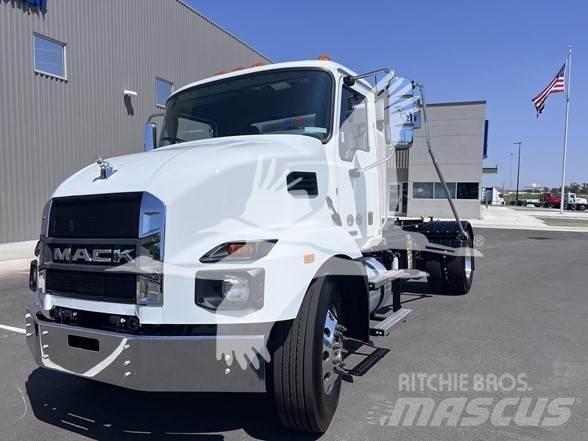 Mack MD7 Építőipar - Egyebek