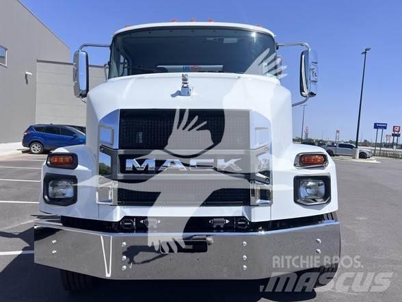 Mack MD7 Építőipar - Egyebek