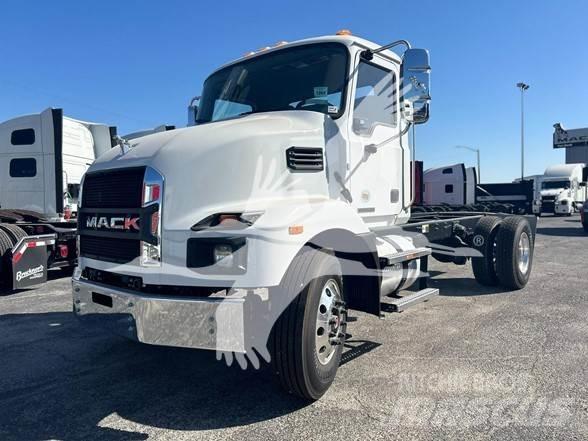 Mack MD7 Fülkés alváz