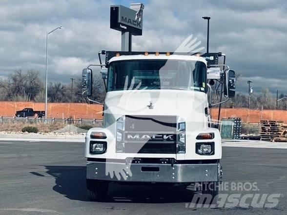 Mack MD7 Építőipar - Egyebek
