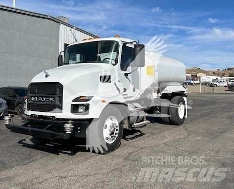 Mack MD7 Tartályos teherautók
