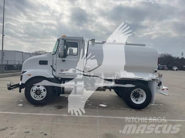 Mack MD7 Tartályos teherautók