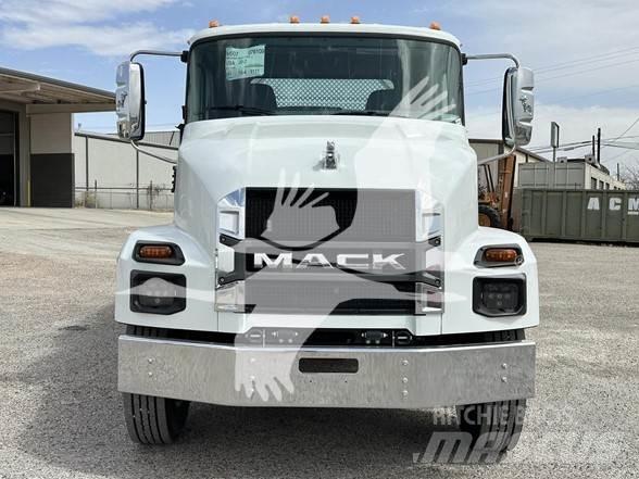 Mack MD7 Építőipar - Egyebek