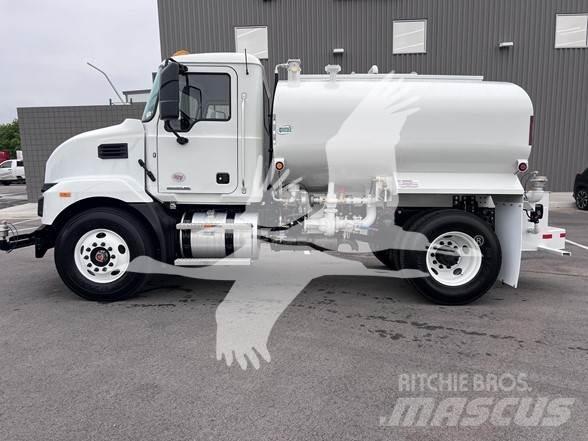 Mack MD7 Tartályos teherautók