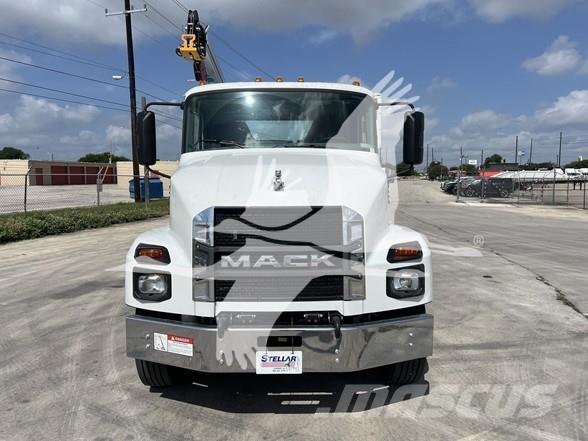 Mack MD7 Építőipar - Egyebek