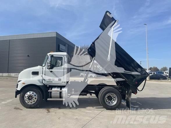 Mack MD7 Billenő teherautók