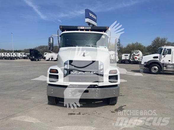 Mack MD7 Billenő teherautók