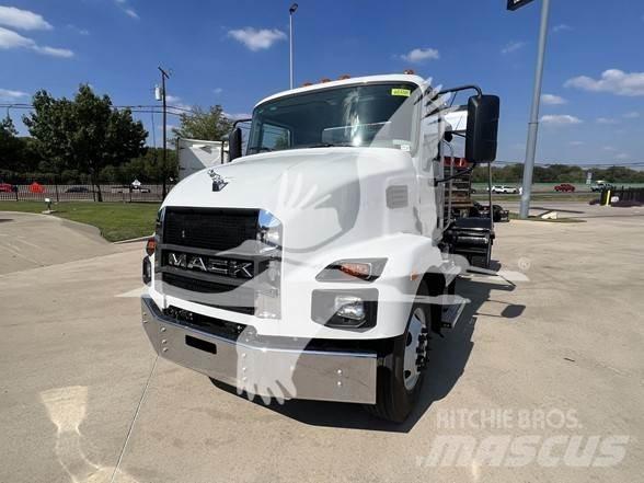 Mack MD7 Építőipar - Egyebek