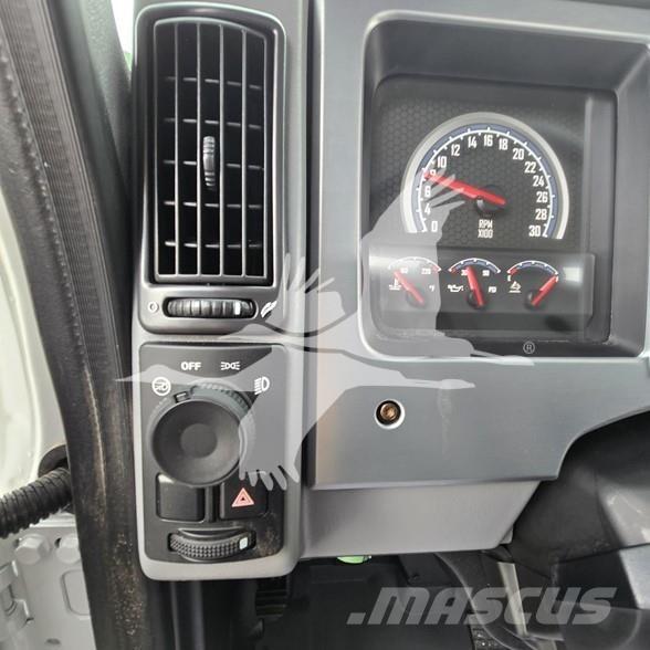 Mack MD7 Tartályos teherautók