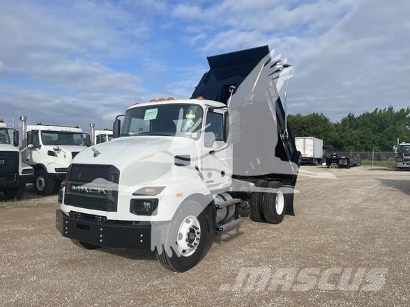 Mack MD7 Billenő teherautók