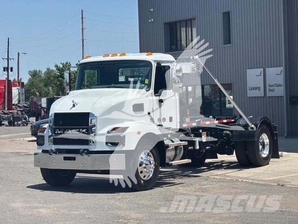 Mack MD7 Építőipar - Egyebek