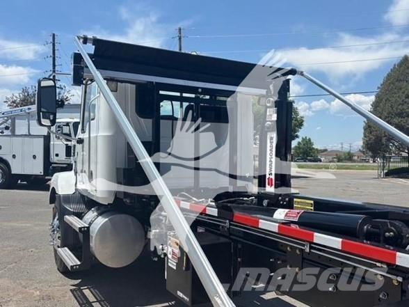 Mack MD7 Építőipar - Egyebek