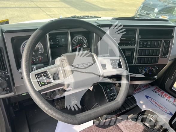 Mack MD7 Billenő teherautók