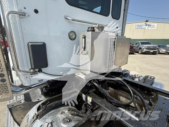 Peterbilt 567 Nyergesvontatók