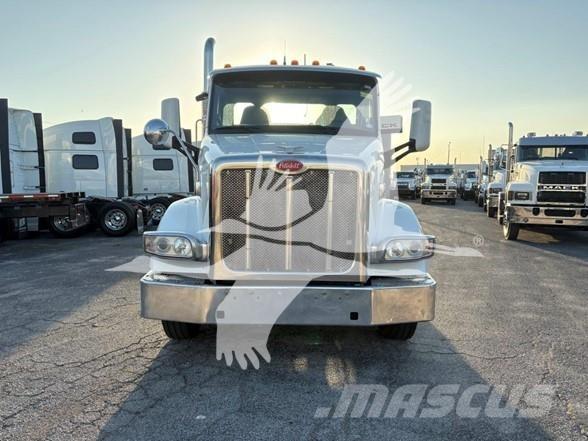 Peterbilt 567 Nyergesvontatók
