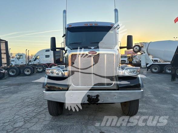 Peterbilt 567 Nyergesvontatók