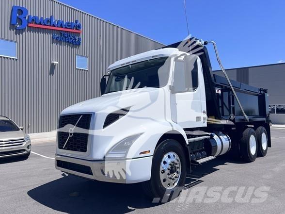 Volvo VNR64300 Billenő teherautók