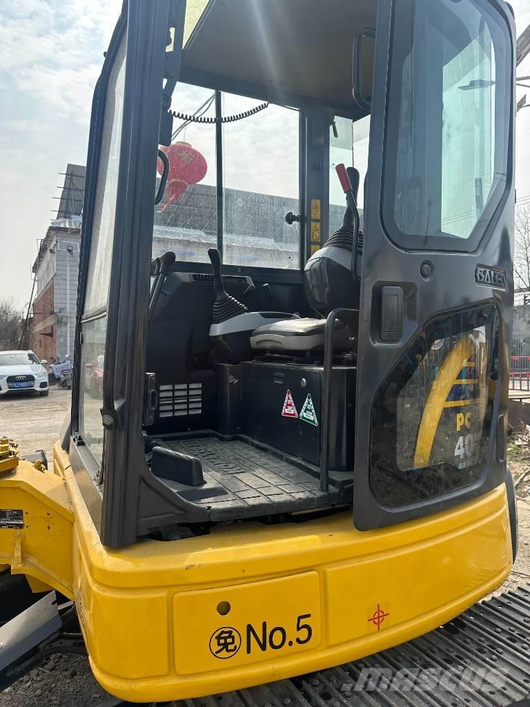 Komatsu PC 40 Mini kotrók < 7t