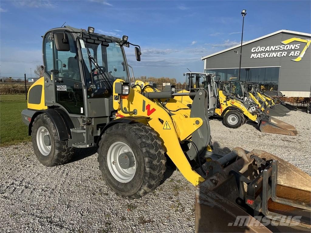 Wacker Neuson WL 52 Gumikerekes homlokrakodók