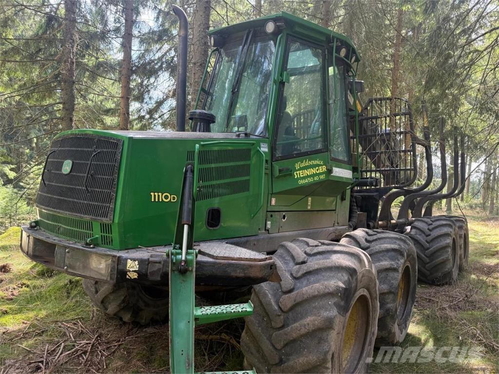 John Deere 1110 D Kihordók