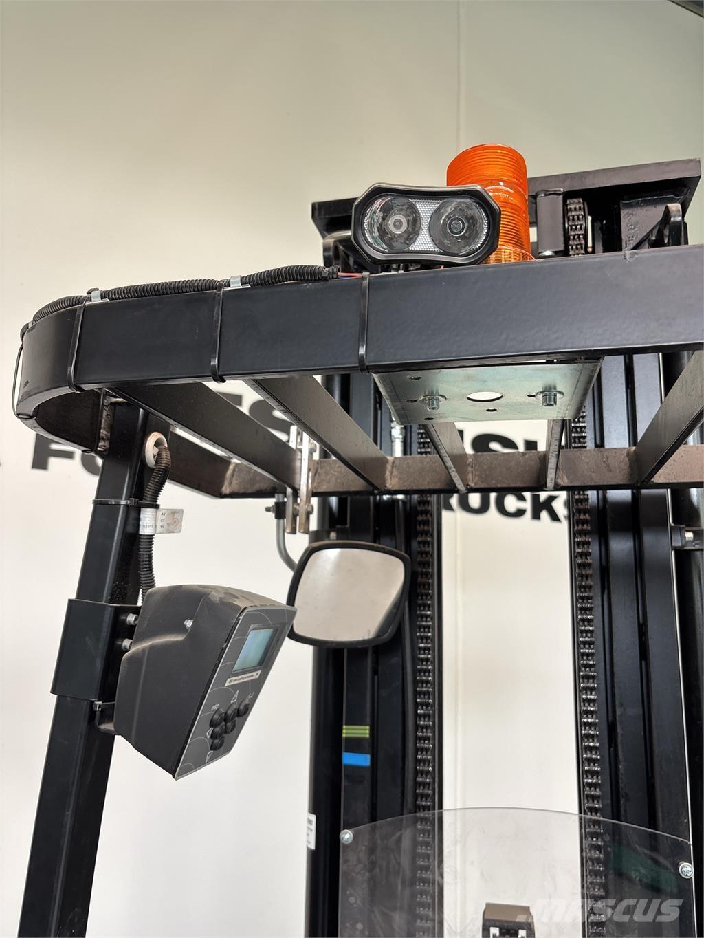 Mitsubishi SBR16N Elektromos gyalogkíséretű targoncák