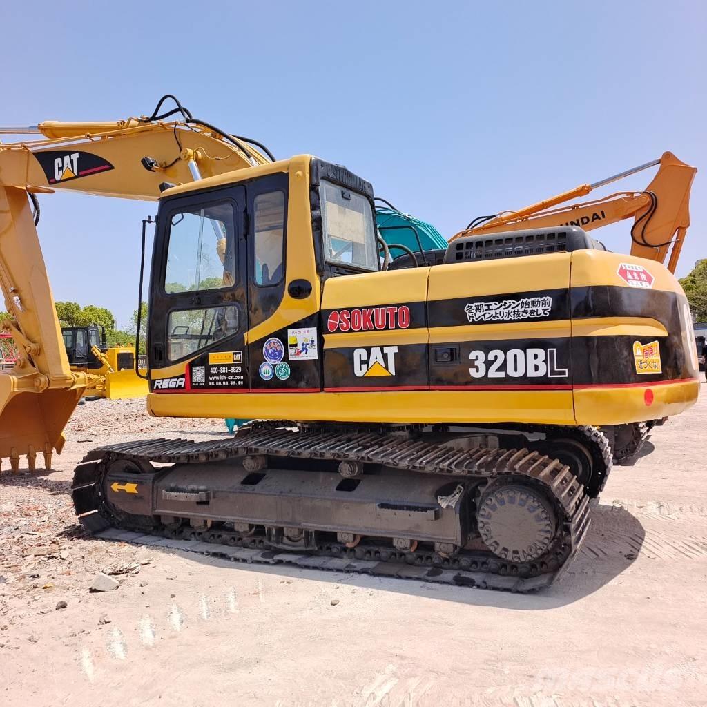 CAT 320 B L Lánctalpas kotrók
