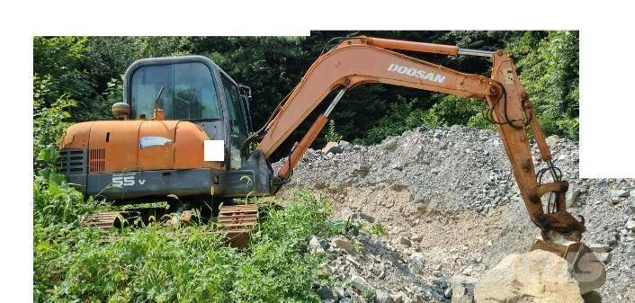 Doosan SL 55 VP Mini kotrók < 7t