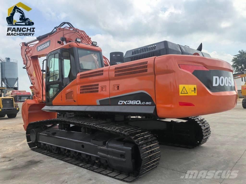 Doosan 360 Lánctalpas kotrók