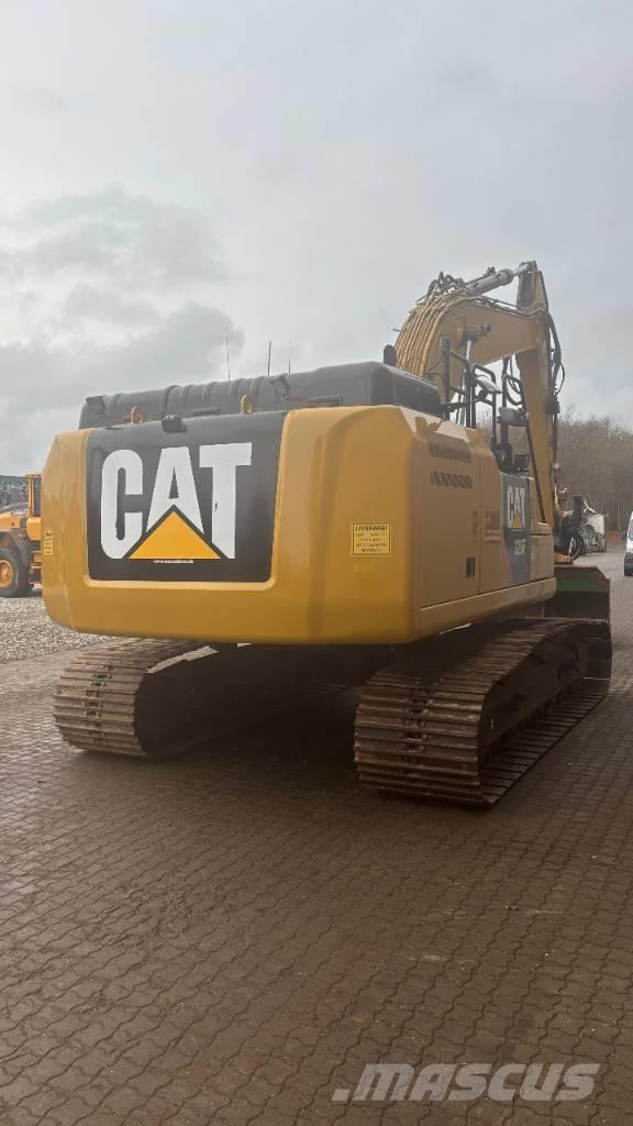 CAT 326 F L Lánctalpas kotrók
