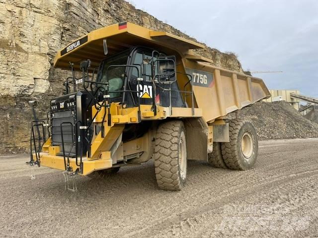 CAT 775G Nehézdömper