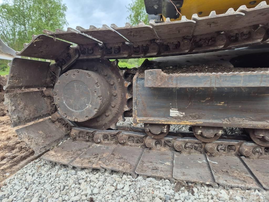 Komatsu PC138US-11E0 Lánctalpas kotrók